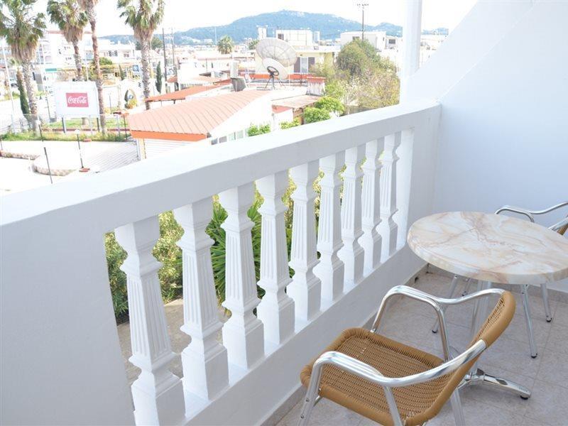 Iatridis Studios Faliraki (Adults Only) ภายนอก รูปภาพ