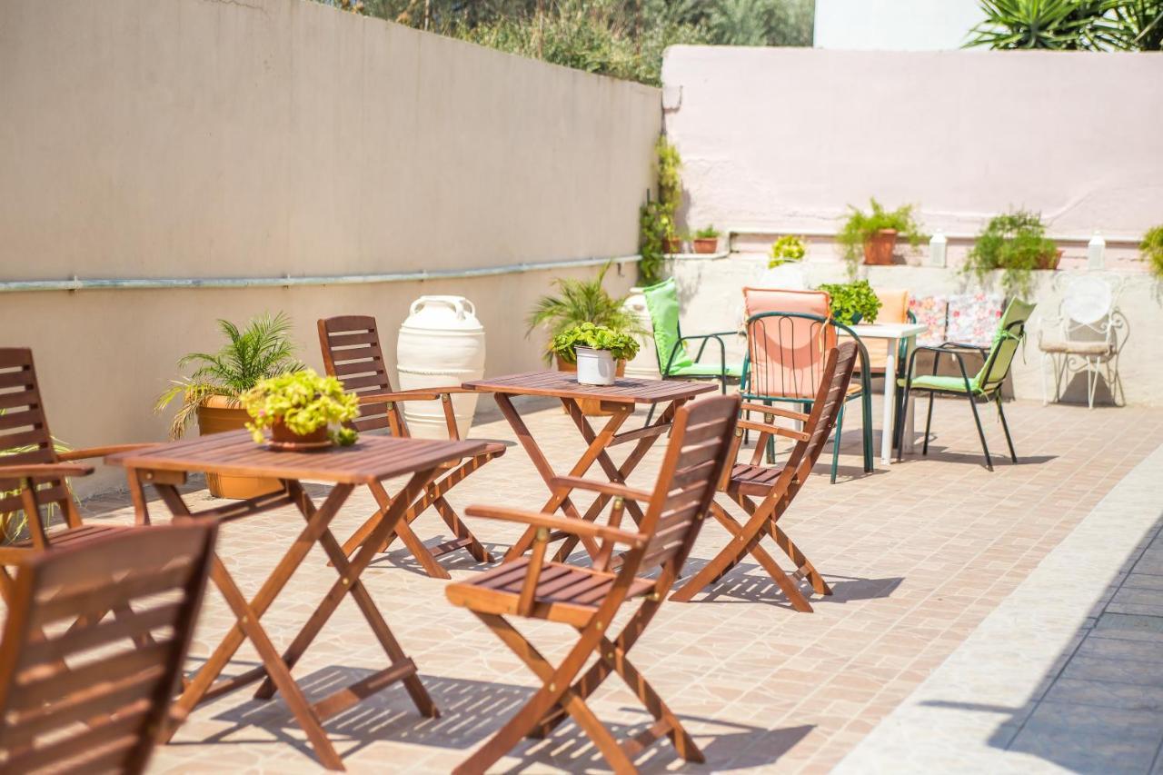 Iatridis Studios Faliraki (Adults Only) ภายนอก รูปภาพ